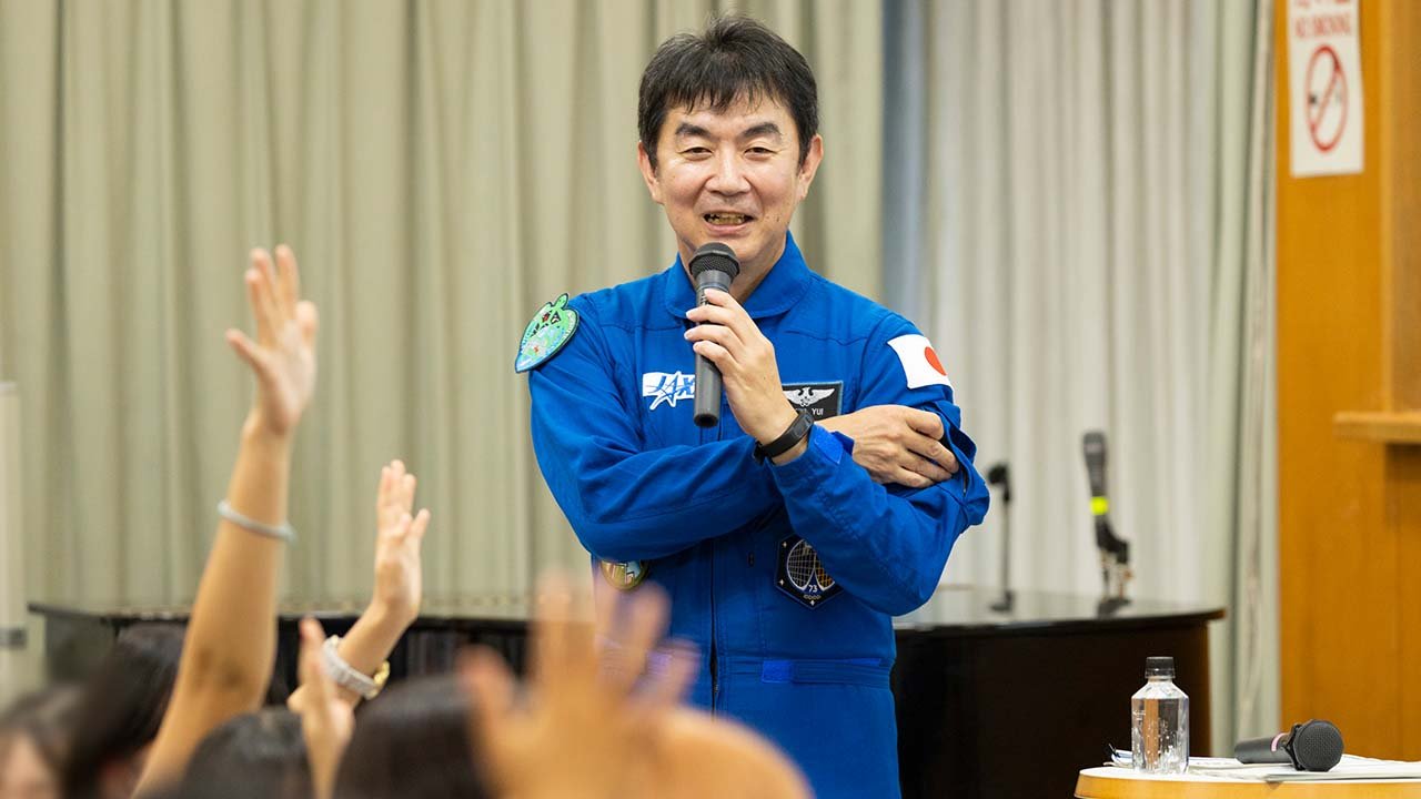 未来の宇宙人材に届け！「国立天文台で油井宇宙飛行士と学ぶ！―月・火星探査に向けて―」開催報告
